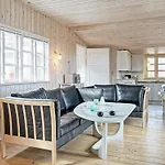 Three-Bedroom Holiday home in Nexø 32 Feriehus *